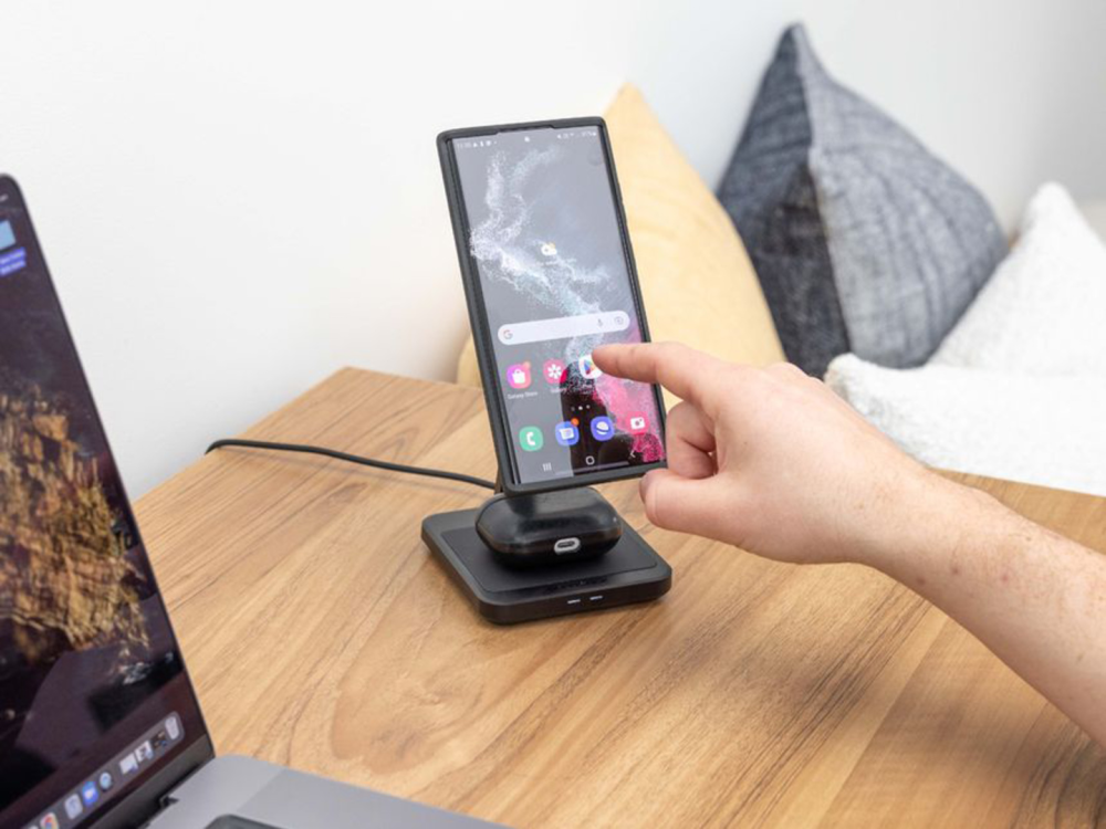 Quad Lock MAG Poncho - Google Pixel 6A