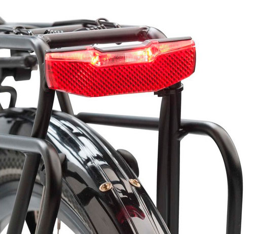 AXA Rücklicht Blueline Rear Steady 50mm – mit Standlichtfunktion, für Dynamobetrieb