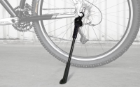 Hebie Hinterbauständer AX618 26​-​28″ Stahl – Montage auf Schnellspannachse