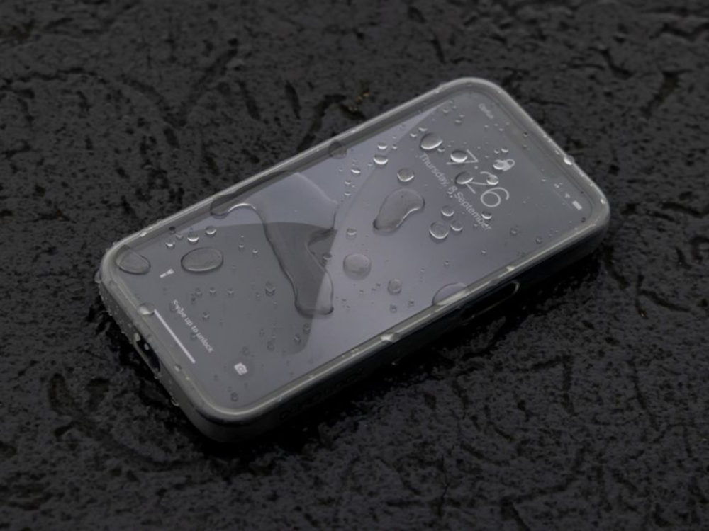Quad Lock MAG Poncho - iPhone 14
