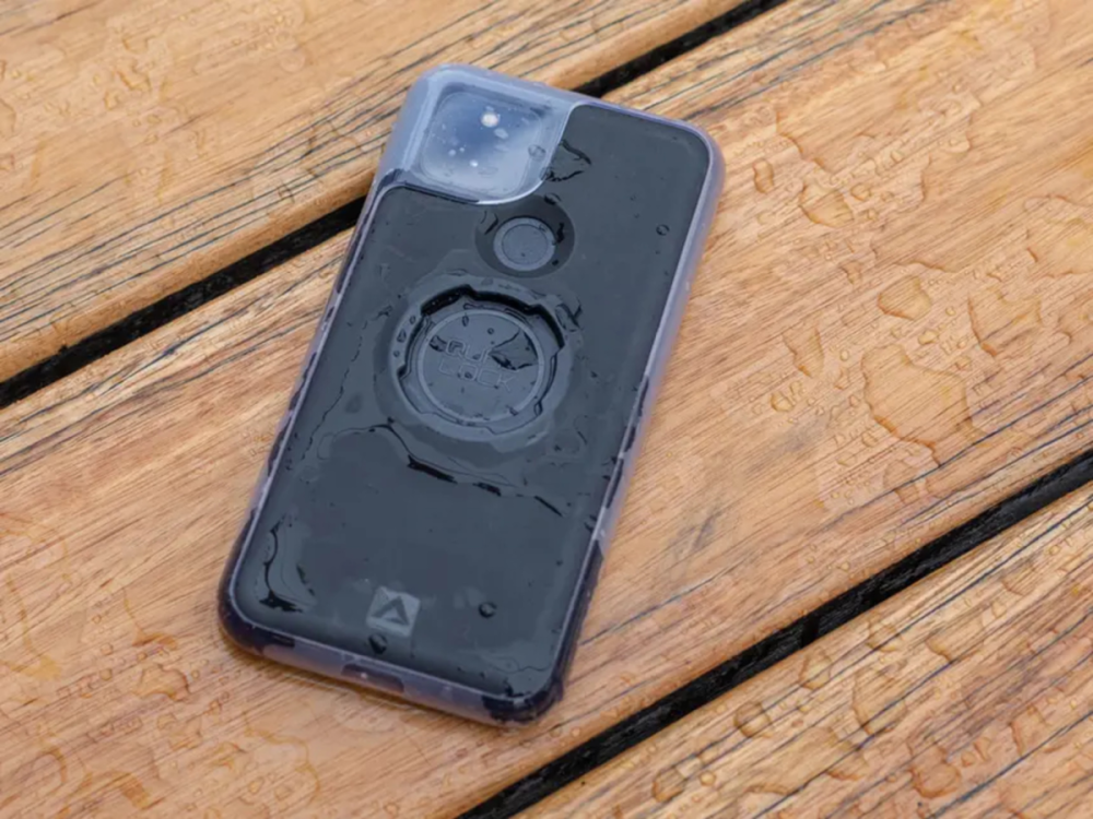 Quad Lock MAG Poncho - Samsung Galaxy S23FE