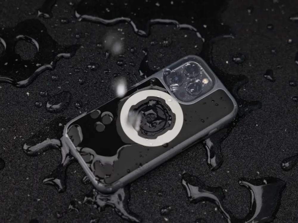 Quad Lock MAG Poncho - Samsung Galaxy S23FE