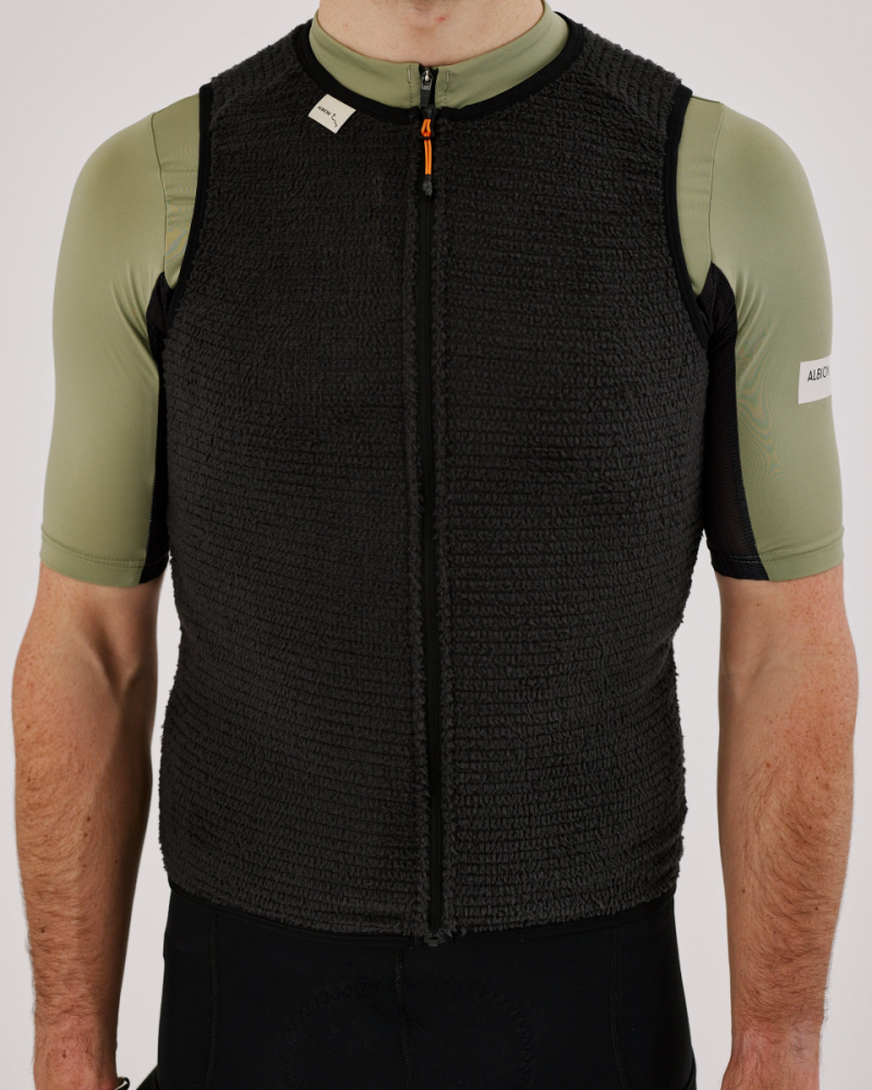 Albion Cycling unisex primaloft active evolve body warmer (graphite)