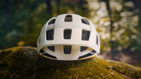 Trek Helm Quantum WaveCel S Era White/Gold CE
