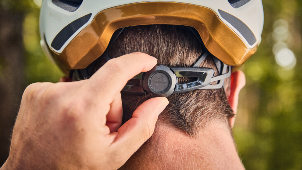 Trek Helm Quantum WaveCel S Era White/Gold CE