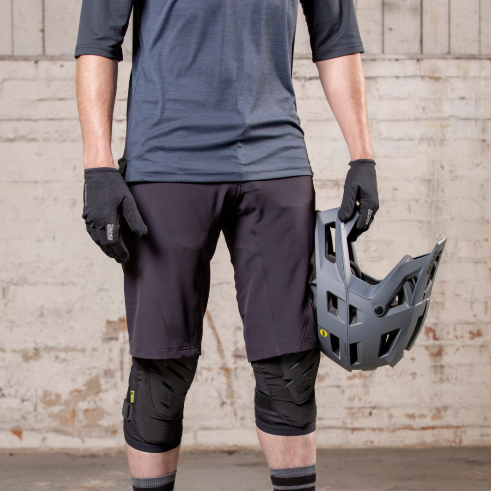 IXS Carve EVO Shorts schwarz XS