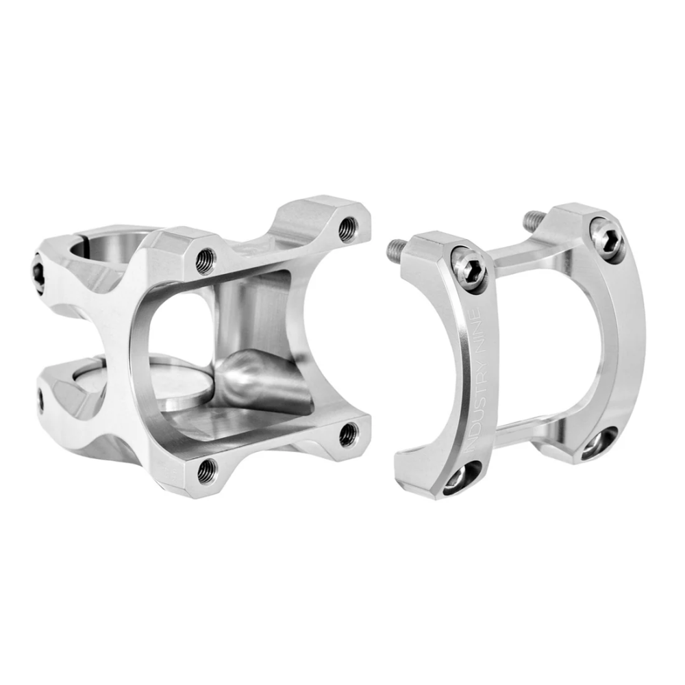 INDUSTRY NINE A35 Stem - Silver Body - Silver Faceplate - 32mm - Steel Bolts