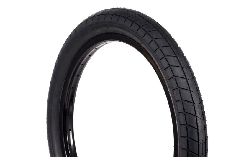 SALTPLUS BURN tire 65 psi, 20' x 2.4'