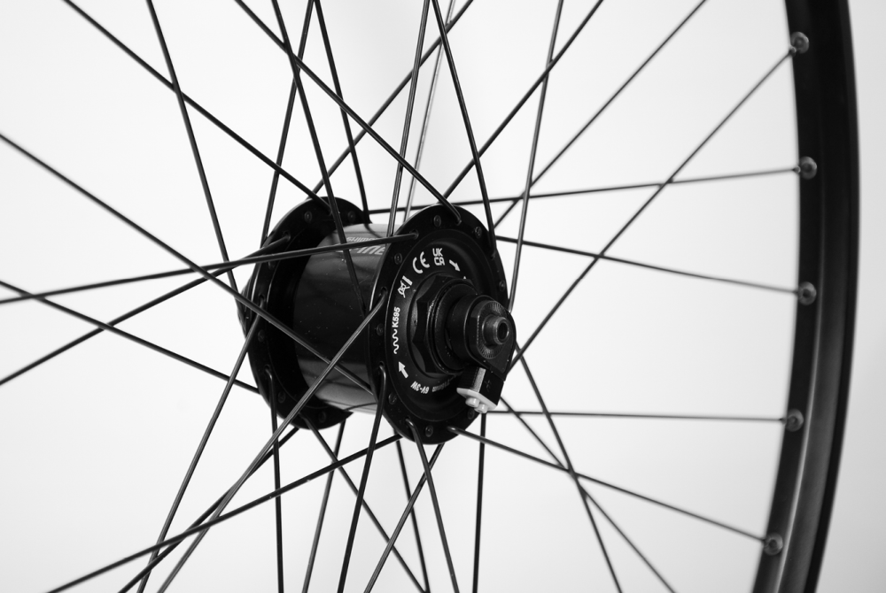 No Name Laufrad vorne 28" 622x19 Nabendynamo Alfine DHS501AL 100mm Center-Lock QR schwarz