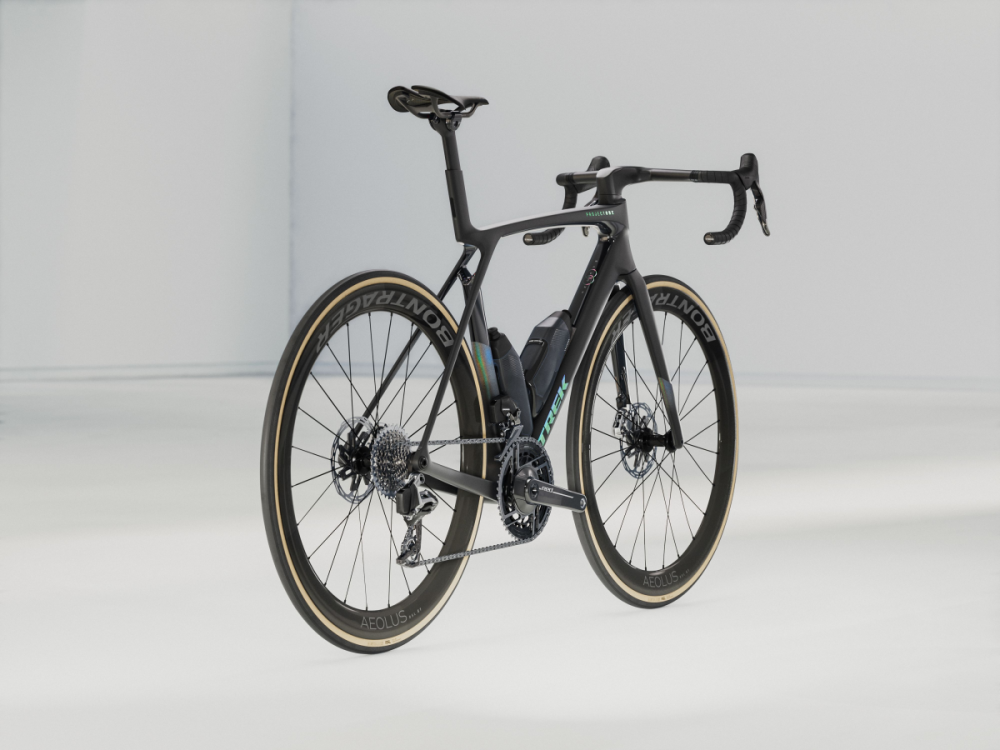 TREK Madone SLR 9 AXS ML Matte/Gloss Carbon Smoke