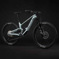 DEVIATE CYCLES HIGHLANDER II || IONA GREEN || ELITE Large (177-189cm)