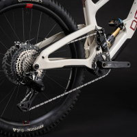 DEVIATE CYCLES CLAYMORE 29ER || OBAN SAND || FACTORY X-Large (186-198cm)